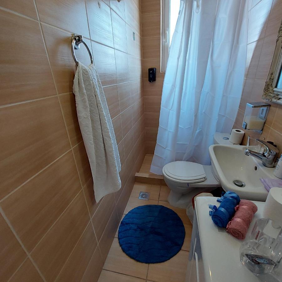 Urban Penthouse Apartment Патра Екстериор снимка